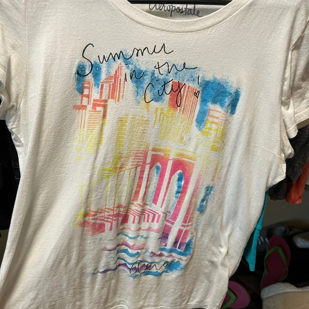 Aeropostale T-shirt - Picture 2 of 4